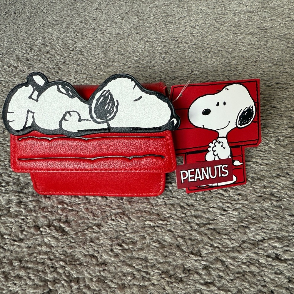 Peanuts Snoopy Red Doghouse 3D ID & Cardholder Wallet NWT